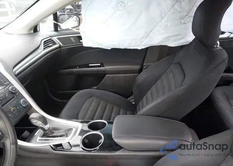 2013 Ford Fusion Se z USA, uszkodzony, nr VIN 3FA6P0H71DR234442